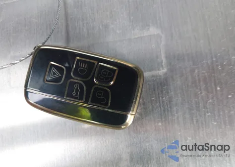 2017 Jaguar Xe 25T Prestige из США, поврежденный, VIN SAJAE4BG8HA964926